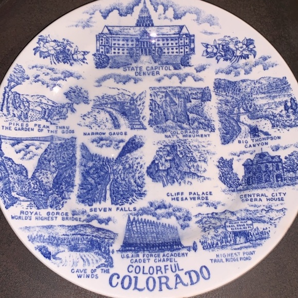 1960s Blue & White Ceramic Colorado Tourist Souvenir Collectible Display Plate - Picture 9 of 17